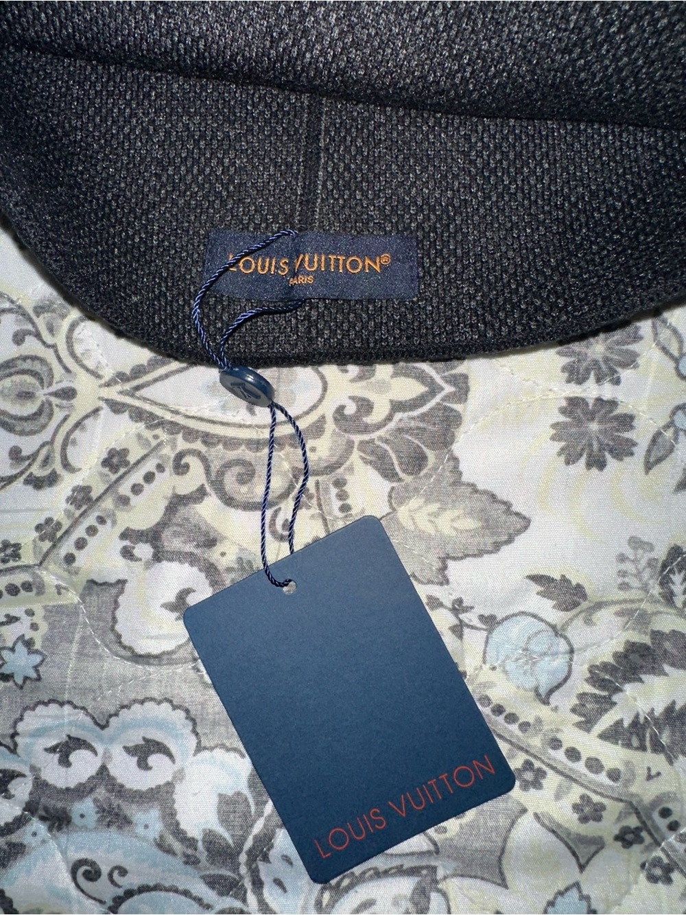 Louis Vuitton Black Ribbed Knit Beanie, NWT - Picture 2 of 8